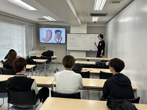 【高田馬場】専門コース各授業がスタートしました！♡スポーツトレーナー編★