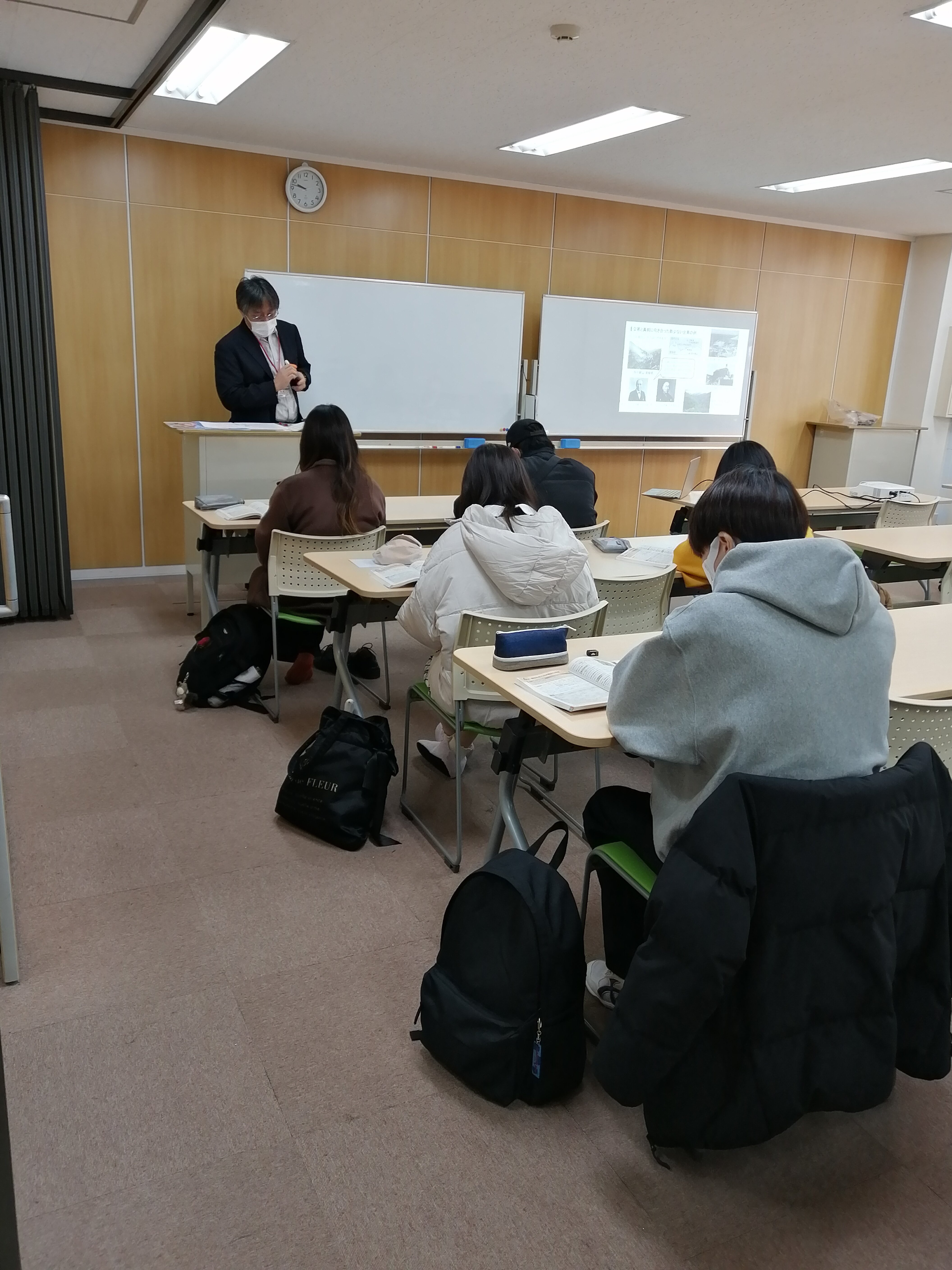https://www.hchs.ed.jp/campus/yokkaichi/images/20230105.jpg