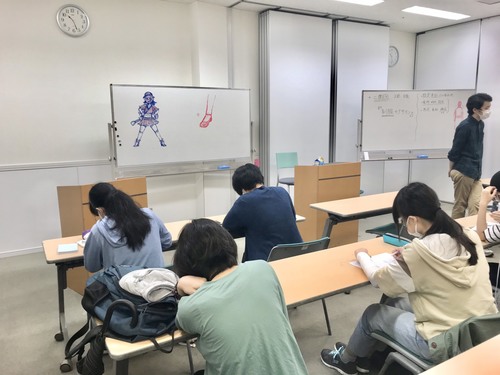【横浜】キャラクターデザインの授業風景