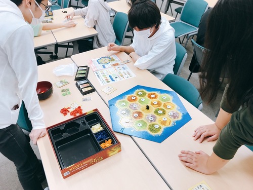 【横浜】ゲームプレイ（ボードゲーム）の授業風景